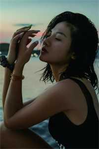 那人却在灯火阑珊处三种境界